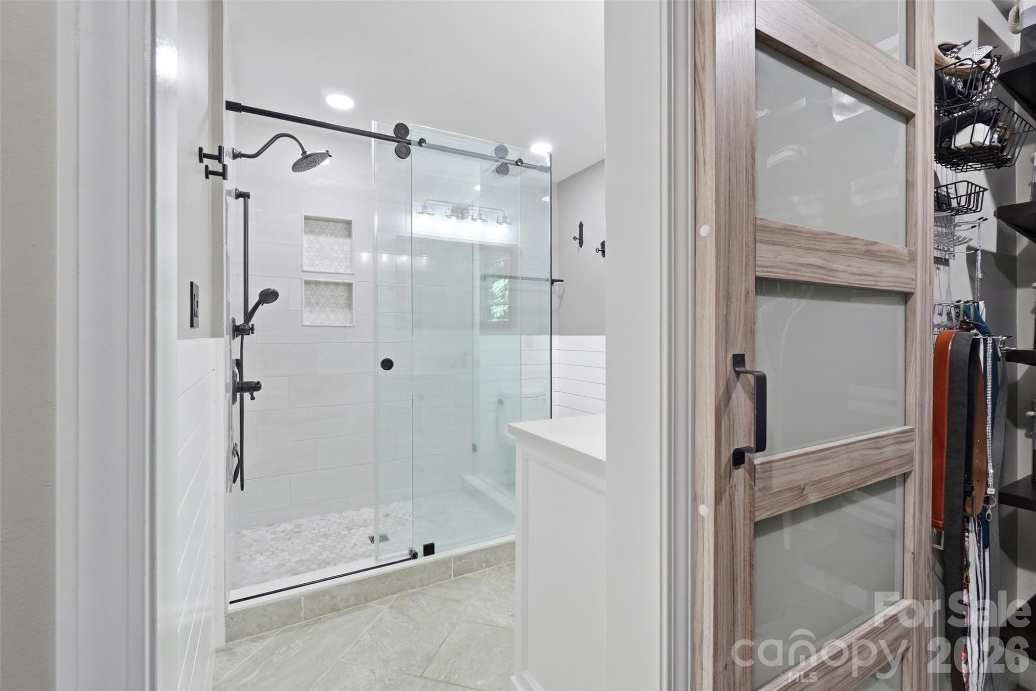 1112 Long Paw Lane Property Photo 18
