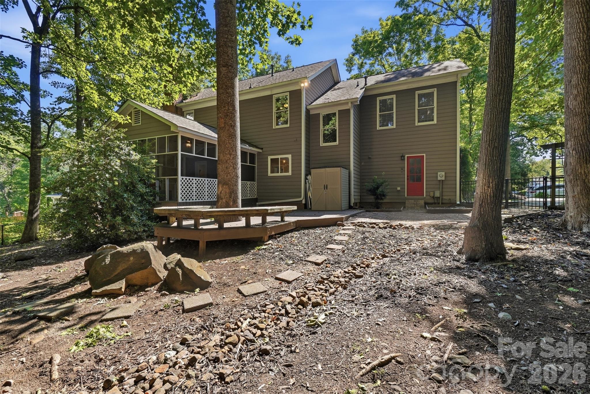 1112 Long Paw Lane Property Photo 28