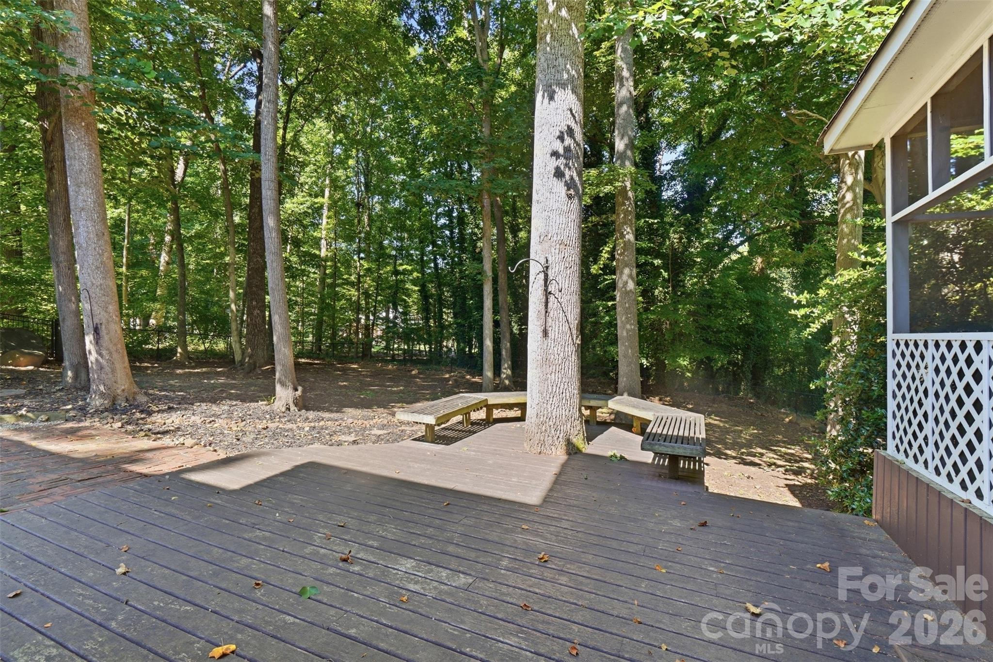 1112 Long Paw Lane Property Photo 29