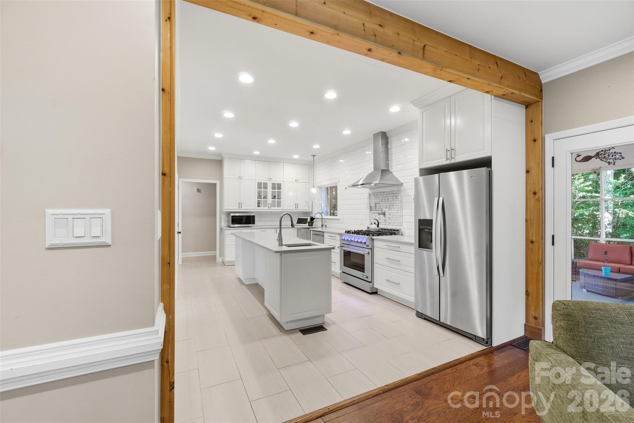 1112 Long Paw Lane Property Photo 32