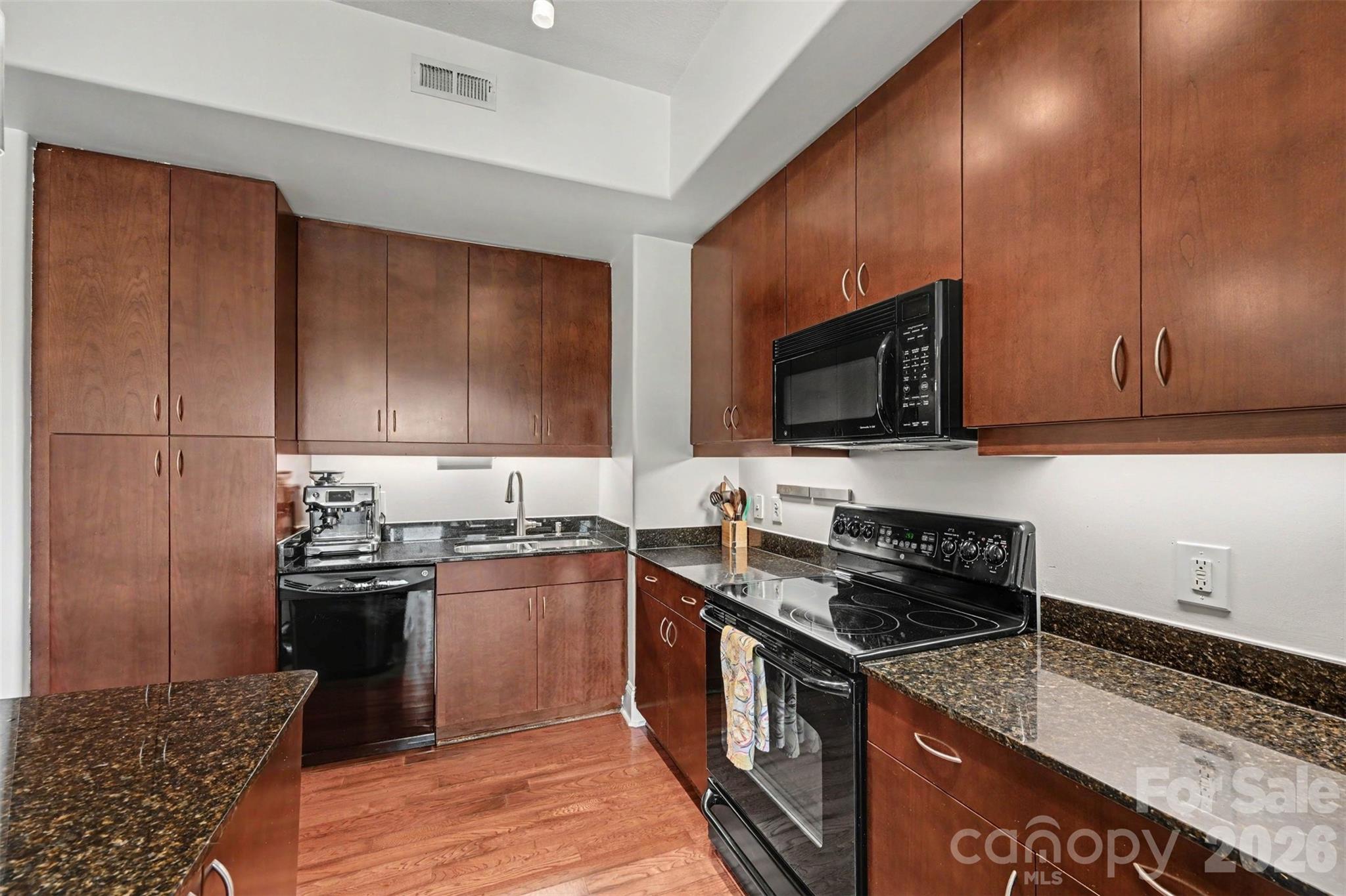 4620 Piedmont Row Drive 418 Property Photo 15