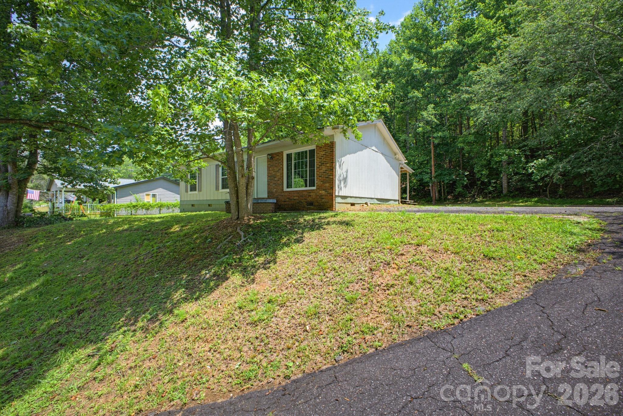 488 John Swofford Road Property Photo 1