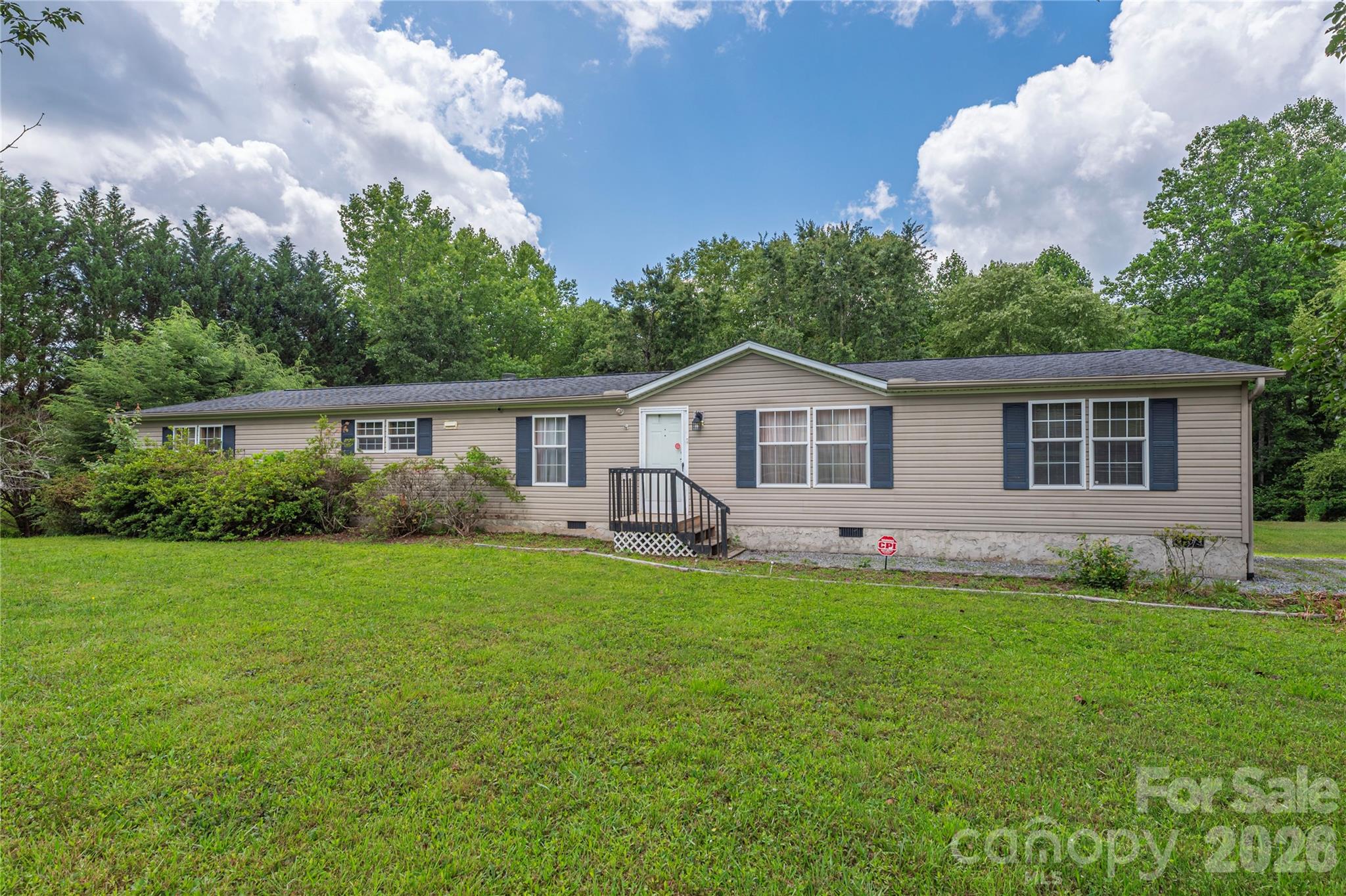 992 Brickyard Road Property Photo 1