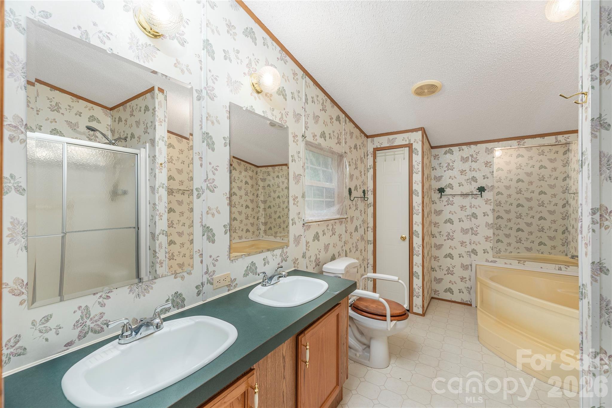 992 Brickyard Road Property Photo 11
