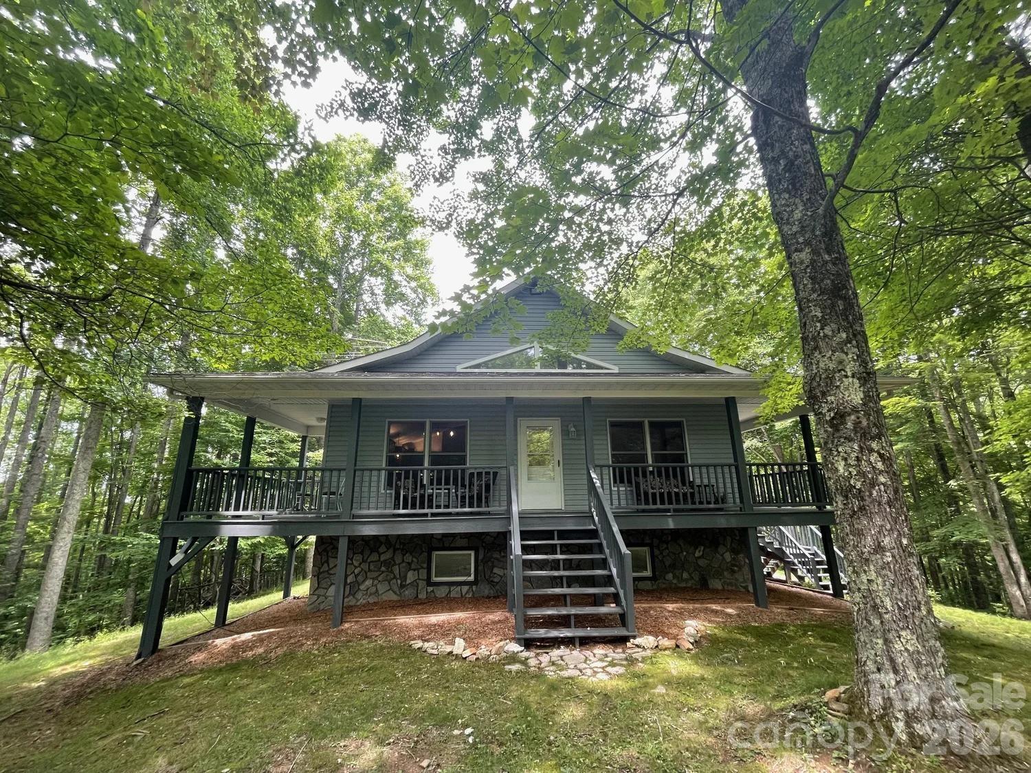 700 Norton Fork Road Property Photo 1