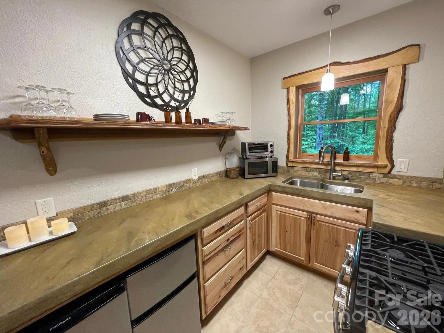 700 Norton Fork Road Property Photo 13