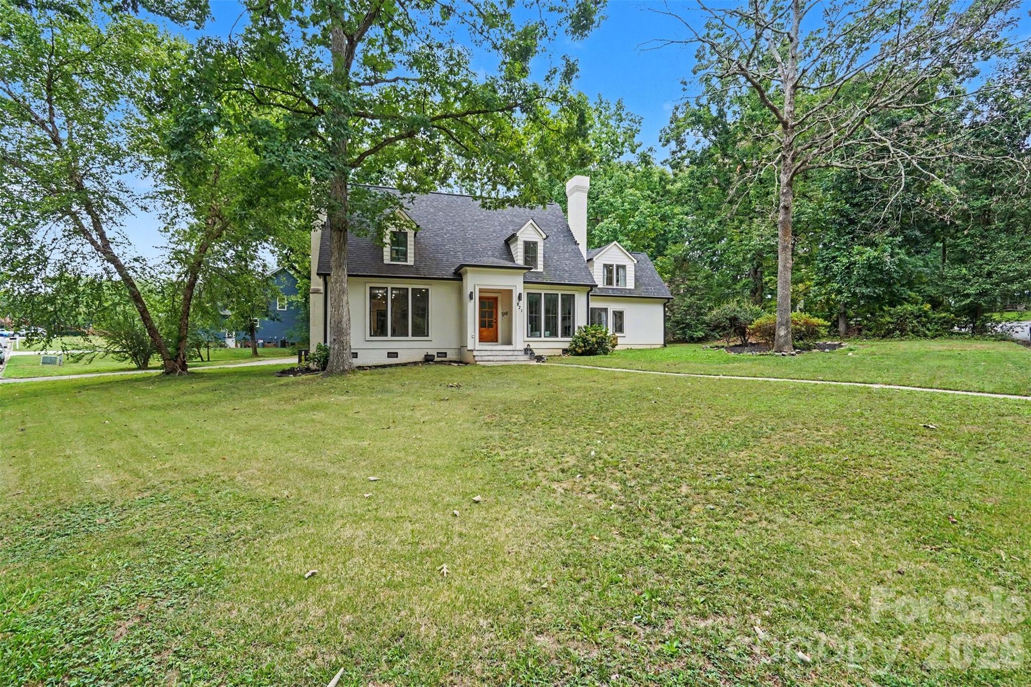 821 Dare Court Property Photo 3