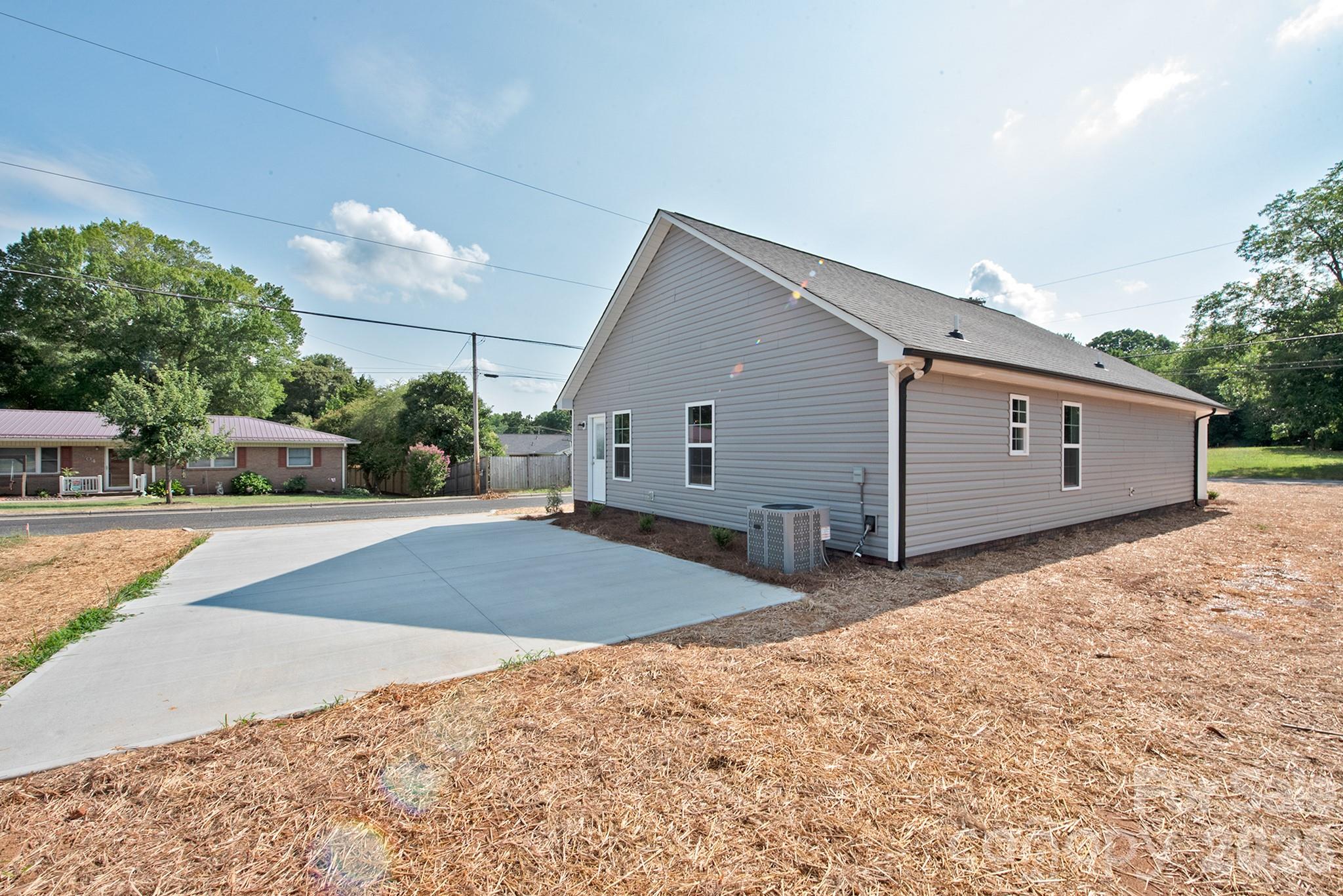 135 Beaver Street Property Photo 1