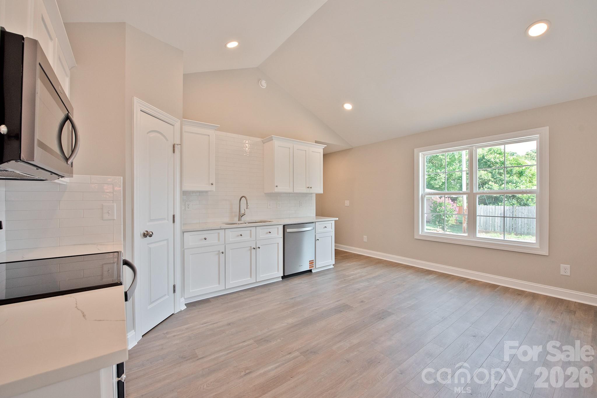 135 Beaver Street Property Photo 16