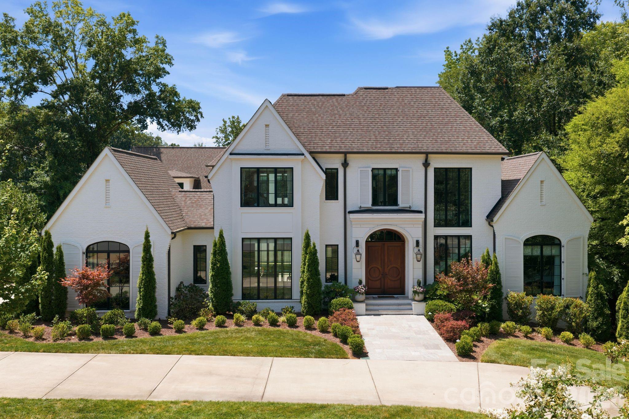 4420 Forest Hills Drive Property Photo 1