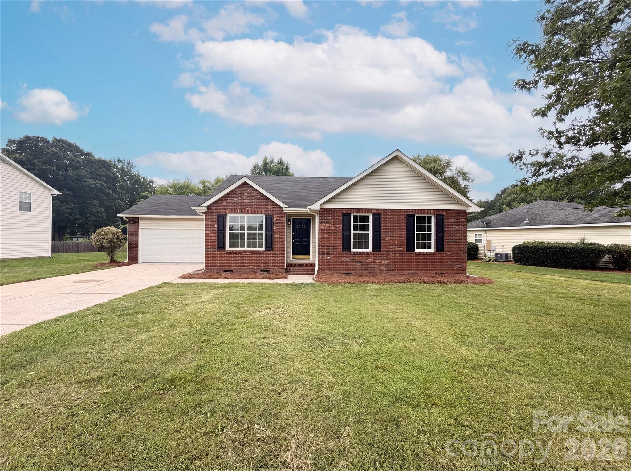 4901 Jacquelyne Drive Property Photo 1