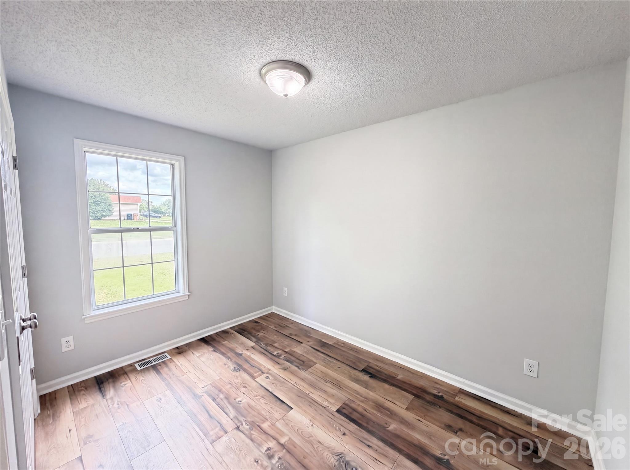4901 Jacquelyne Drive Property Photo 12