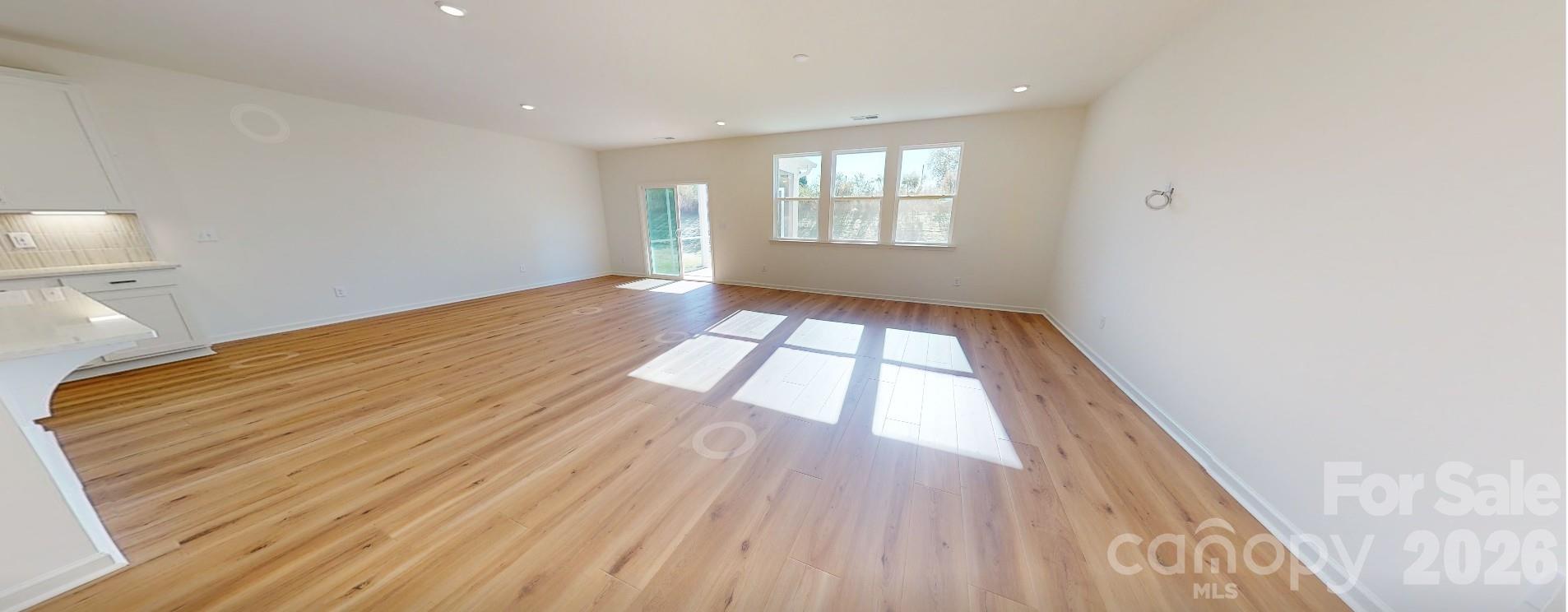 505 Mallet Hill Circle Property Photo 3