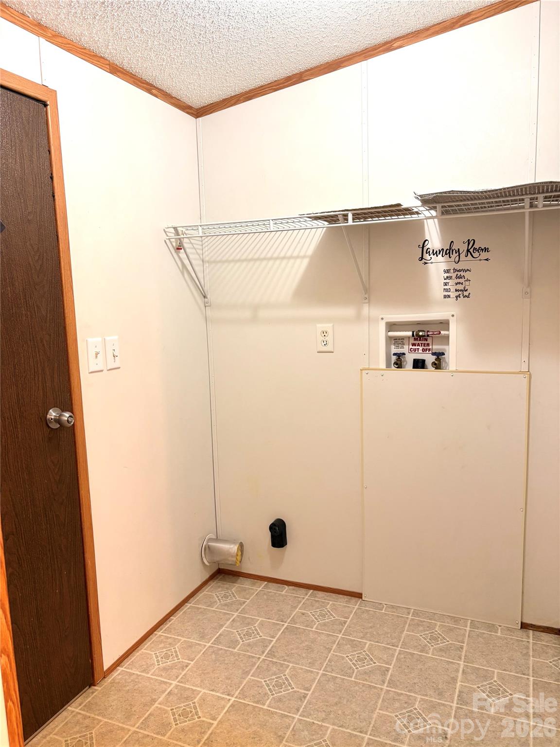 5422 Wrenn Drive Property Photo 5