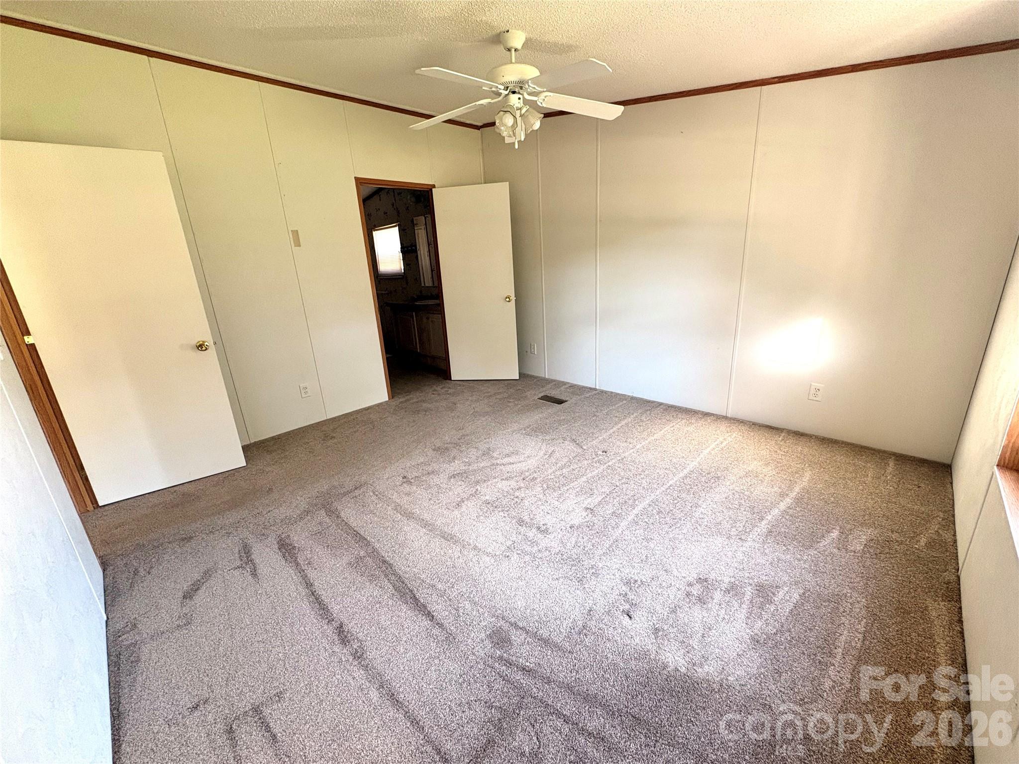 5422 Wrenn Drive Property Photo 10