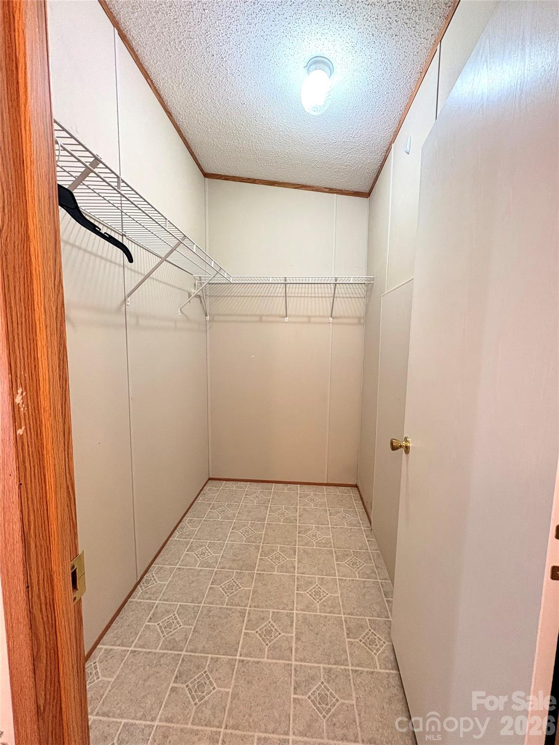5422 Wrenn Drive Property Photo 12