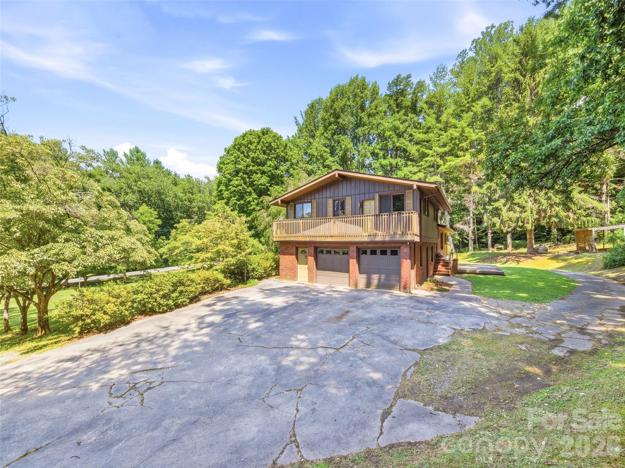 252 Big Stomp Road Property Photo 3