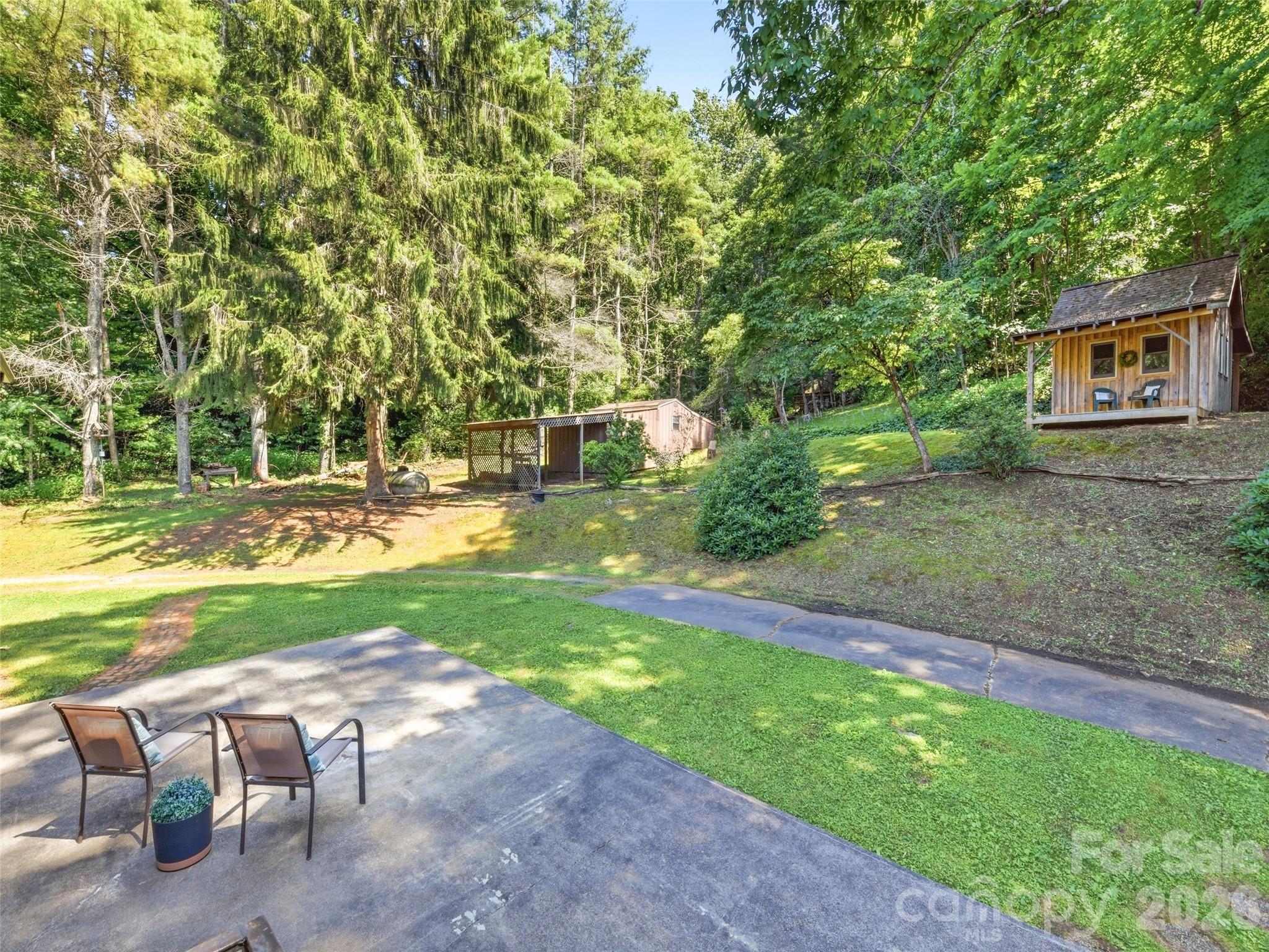 252 Big Stomp Road Property Photo 5