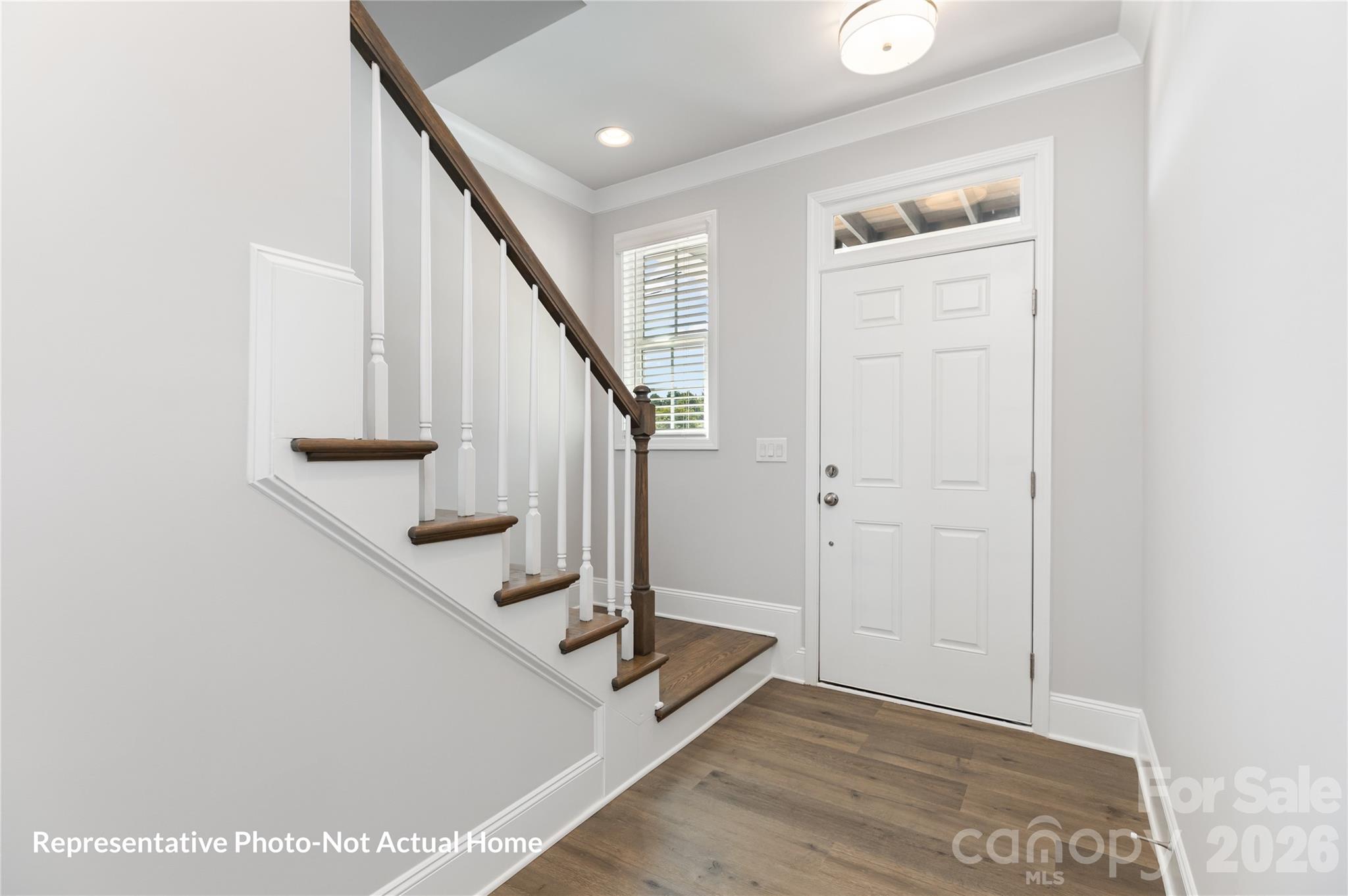 10233 Rainier Trail Drive Property Photo 5