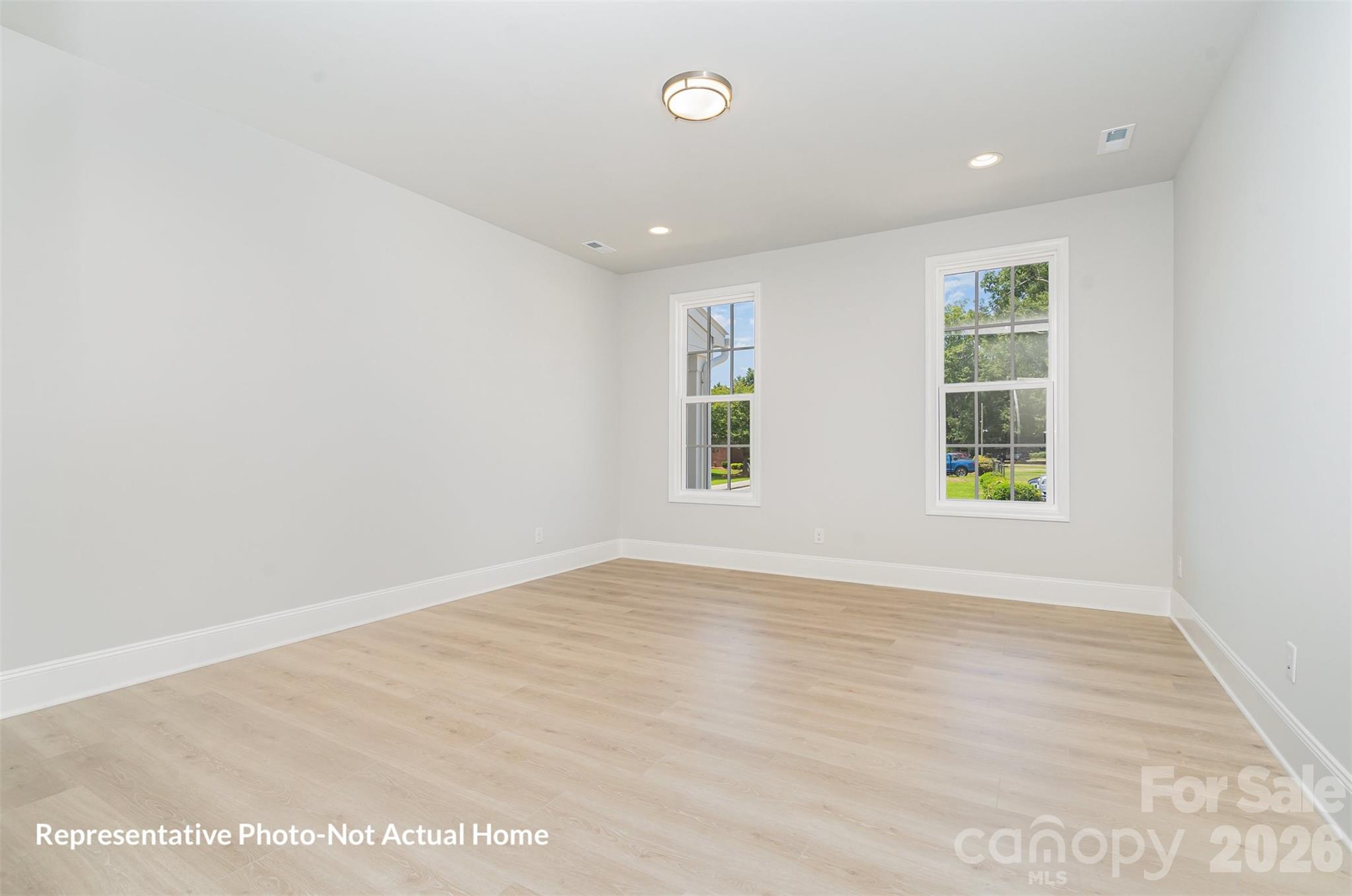 10233 Rainier Trail Drive Property Photo 16