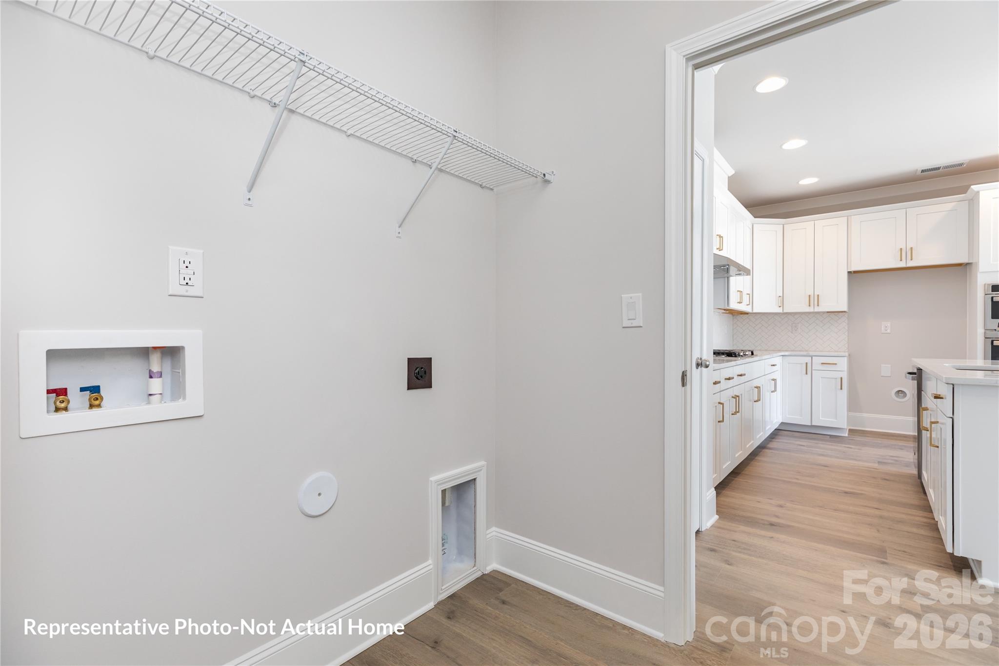 10233 Rainier Trail Drive Property Photo 25
