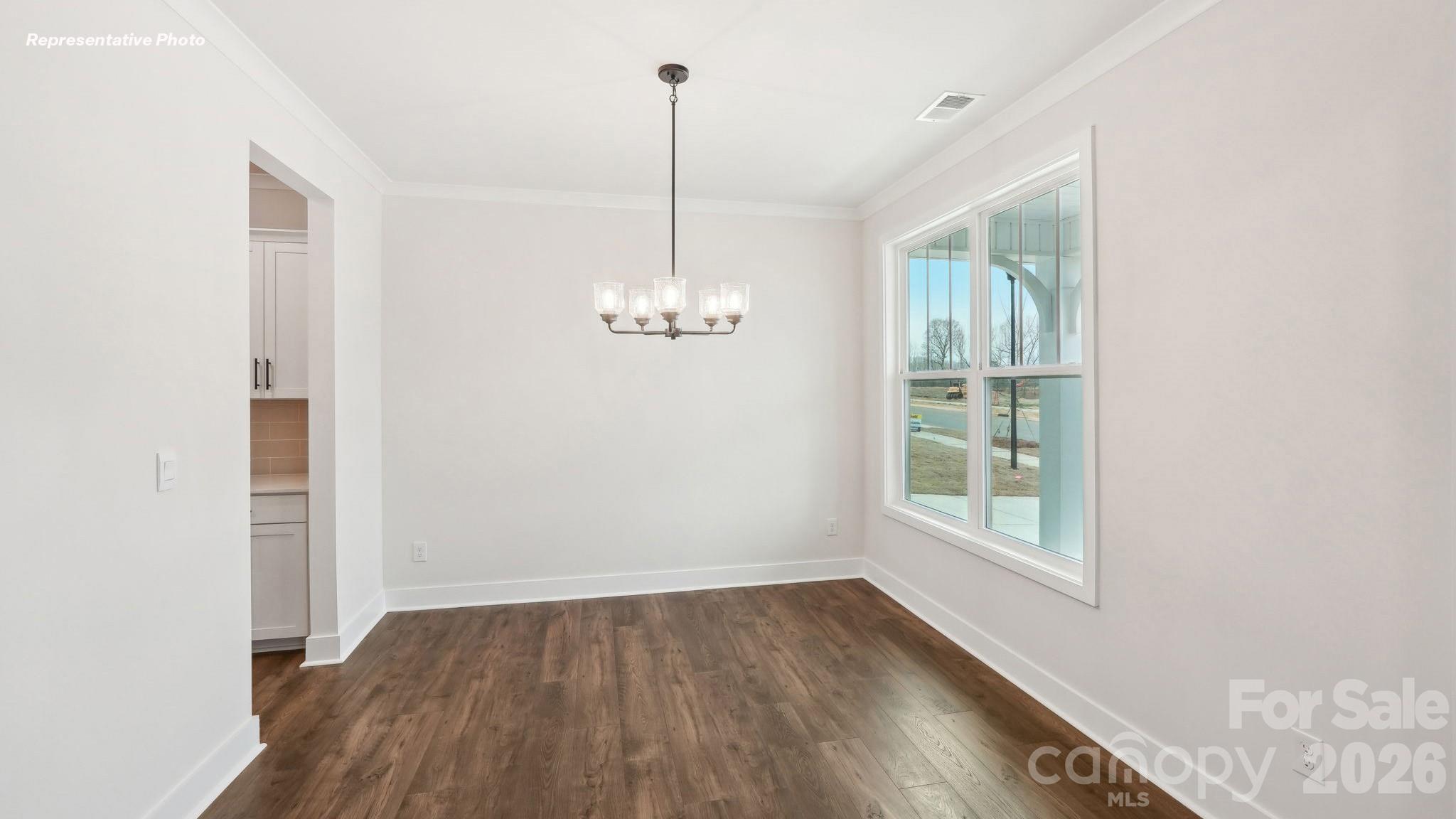 6038 Shady Terrace Lane Property Photo 7