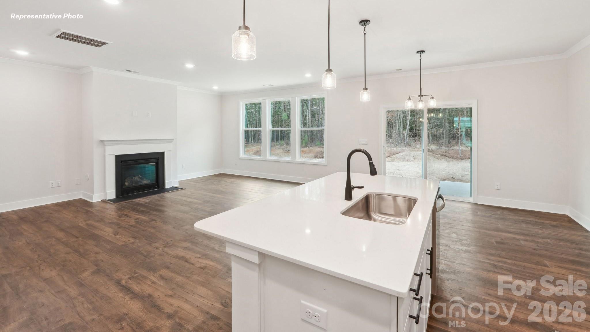 6038 Shady Terrace Lane Property Photo 14
