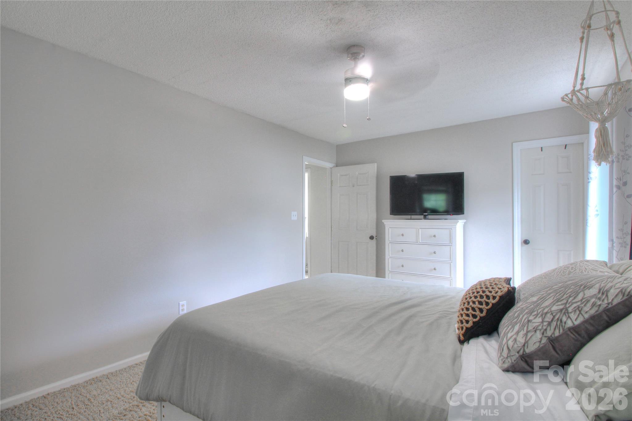 7800 Kingston Drive Property Photo 17