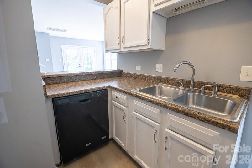 3142 Driftwood Drive B Property Photo 10