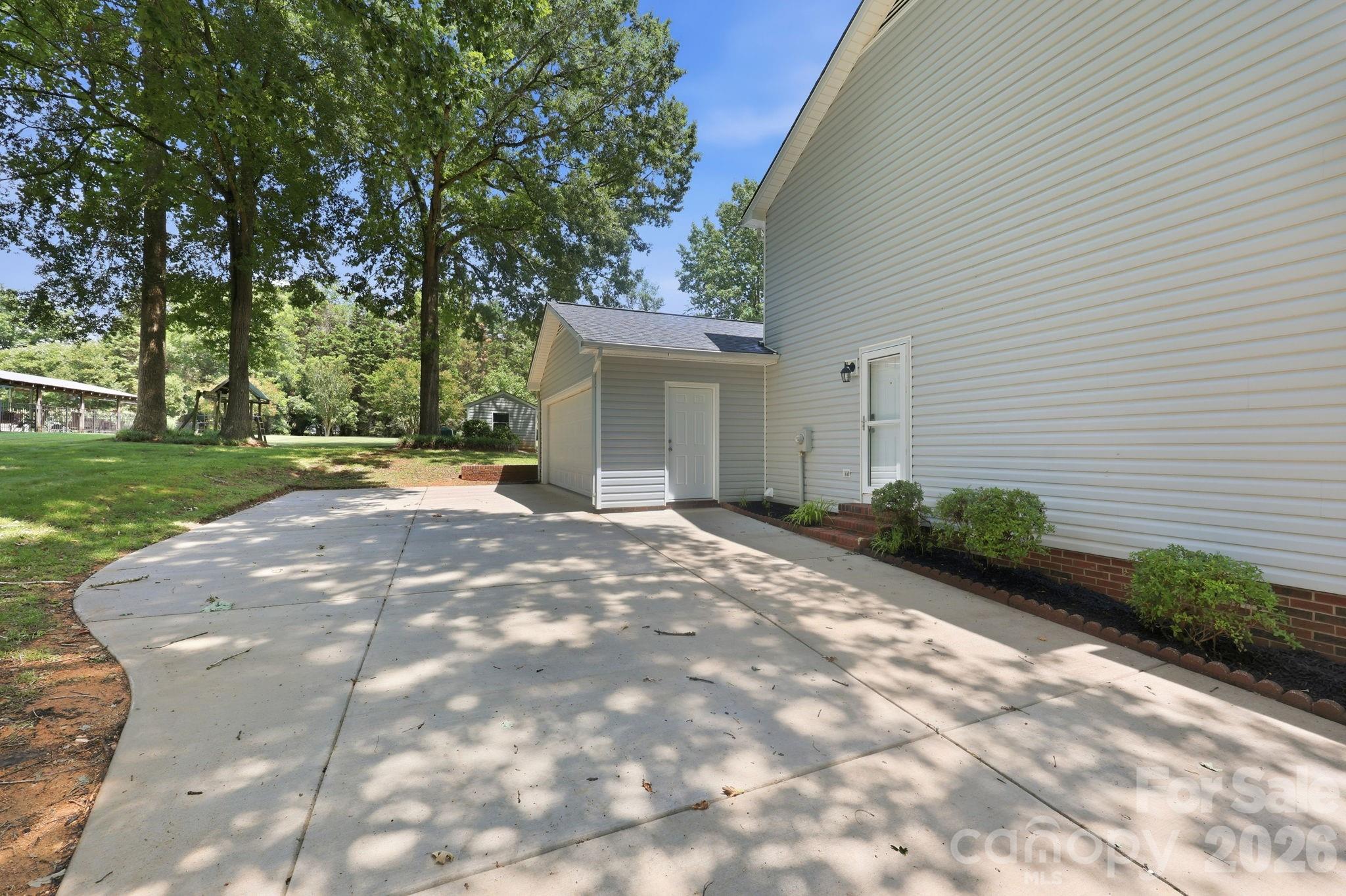 630 Timberlane Trail 121 Property Photo 3