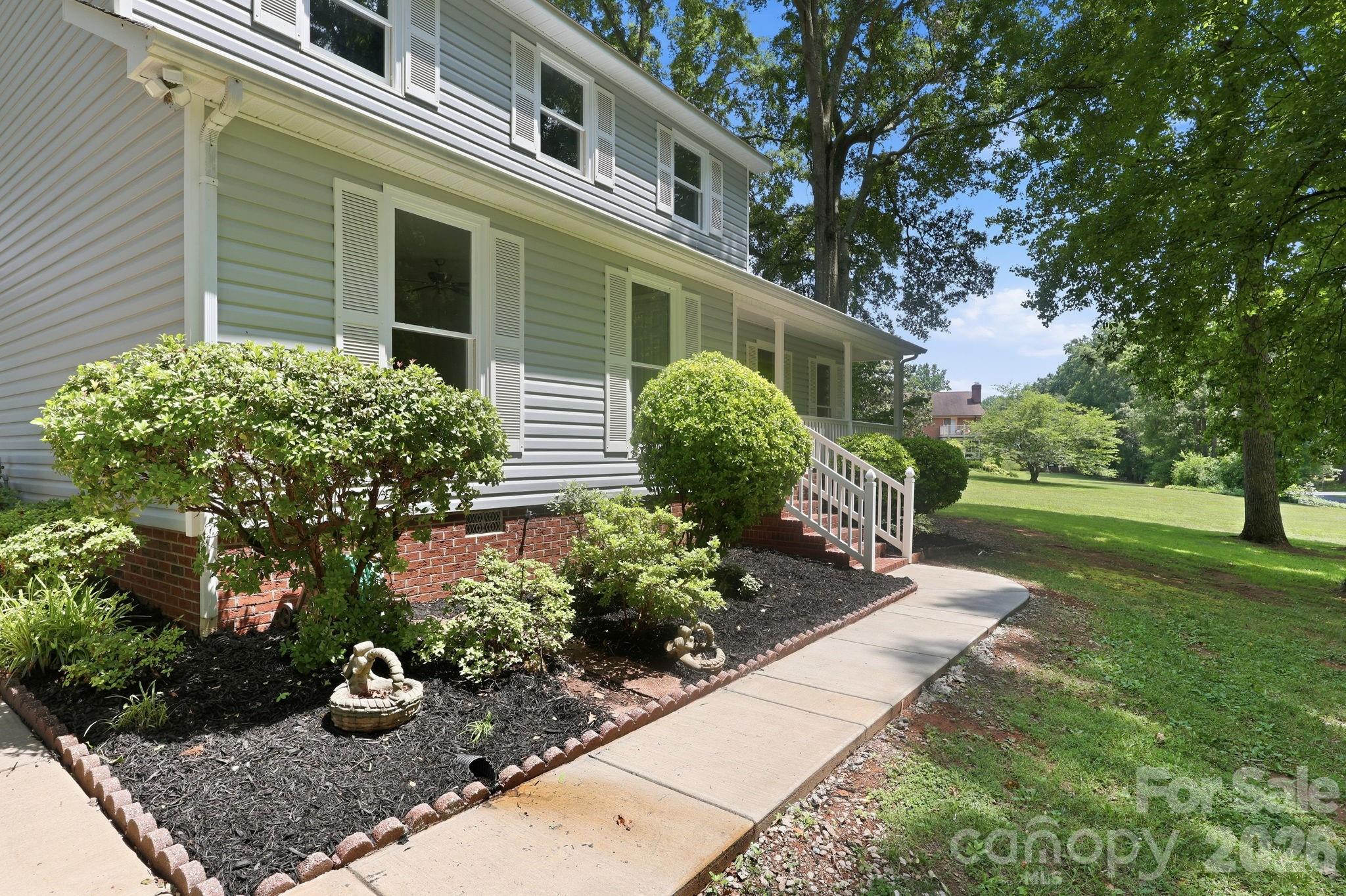 630 Timberlane Trail 121 Property Photo 6