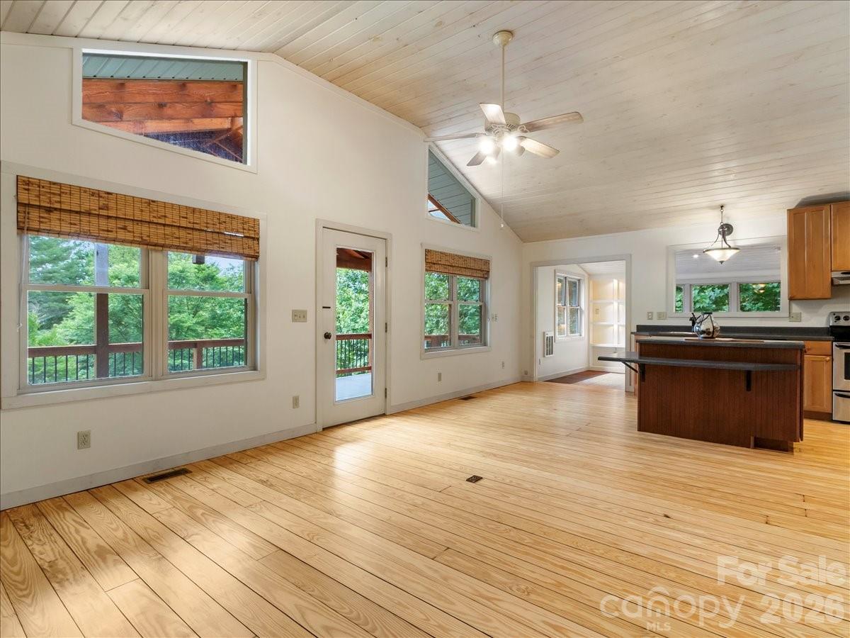 16 Turtle Dove Trail Property Photo 5