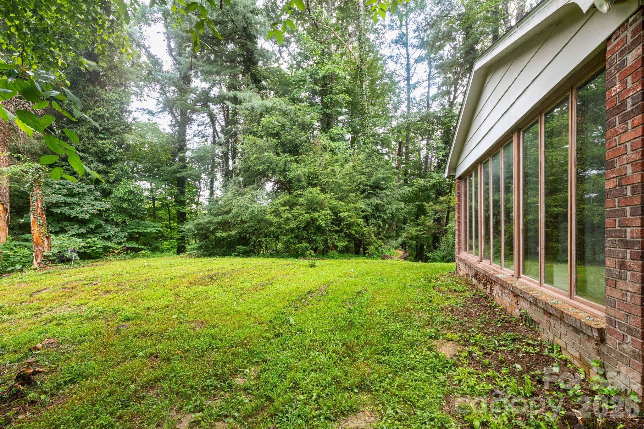 936 Toxaway Drive Property Photo 21