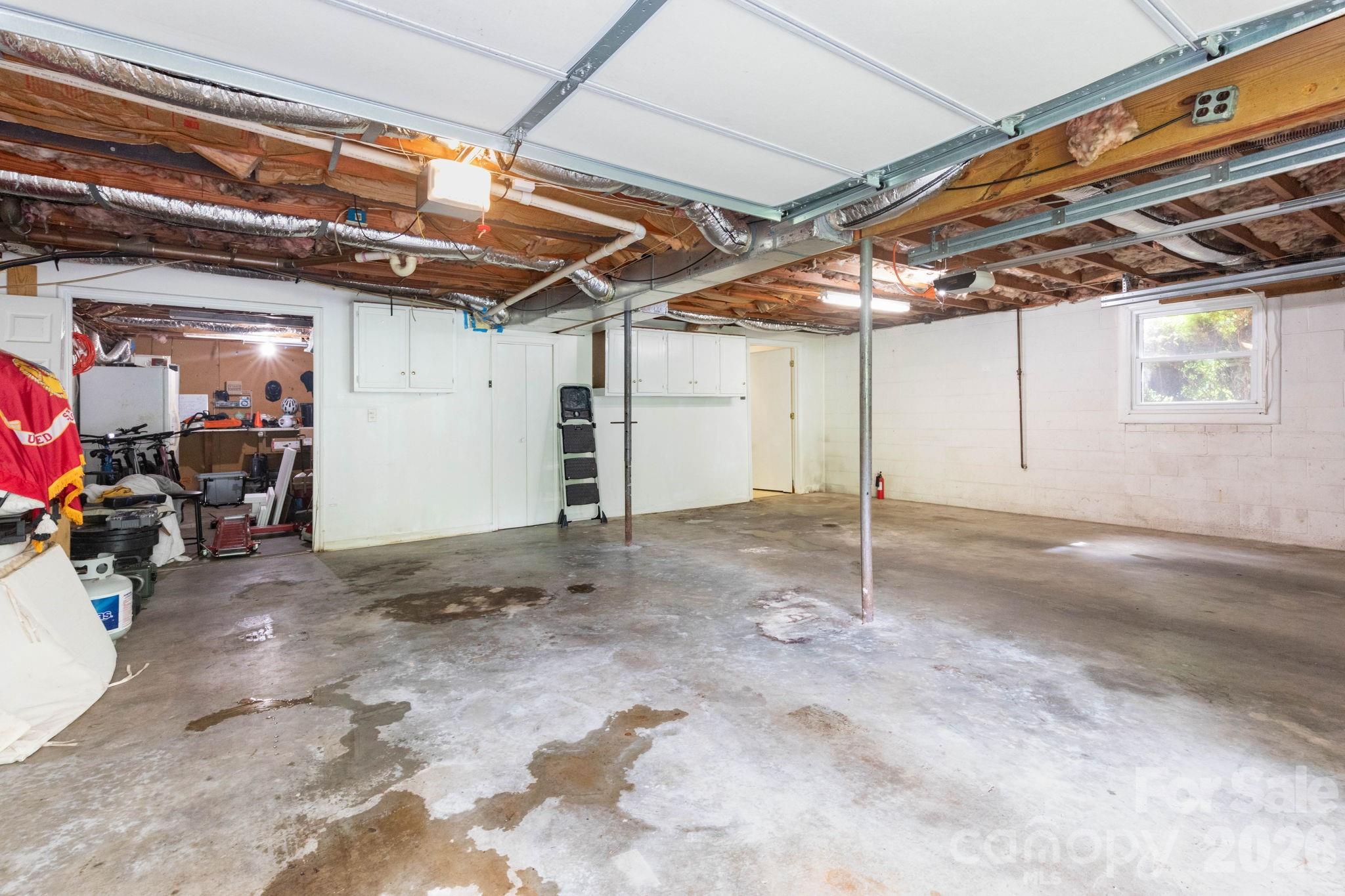 936 Toxaway Drive Property Photo 23
