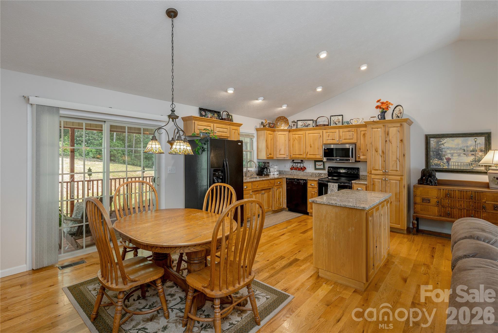 59 Smalltown Trail Property Photo 7