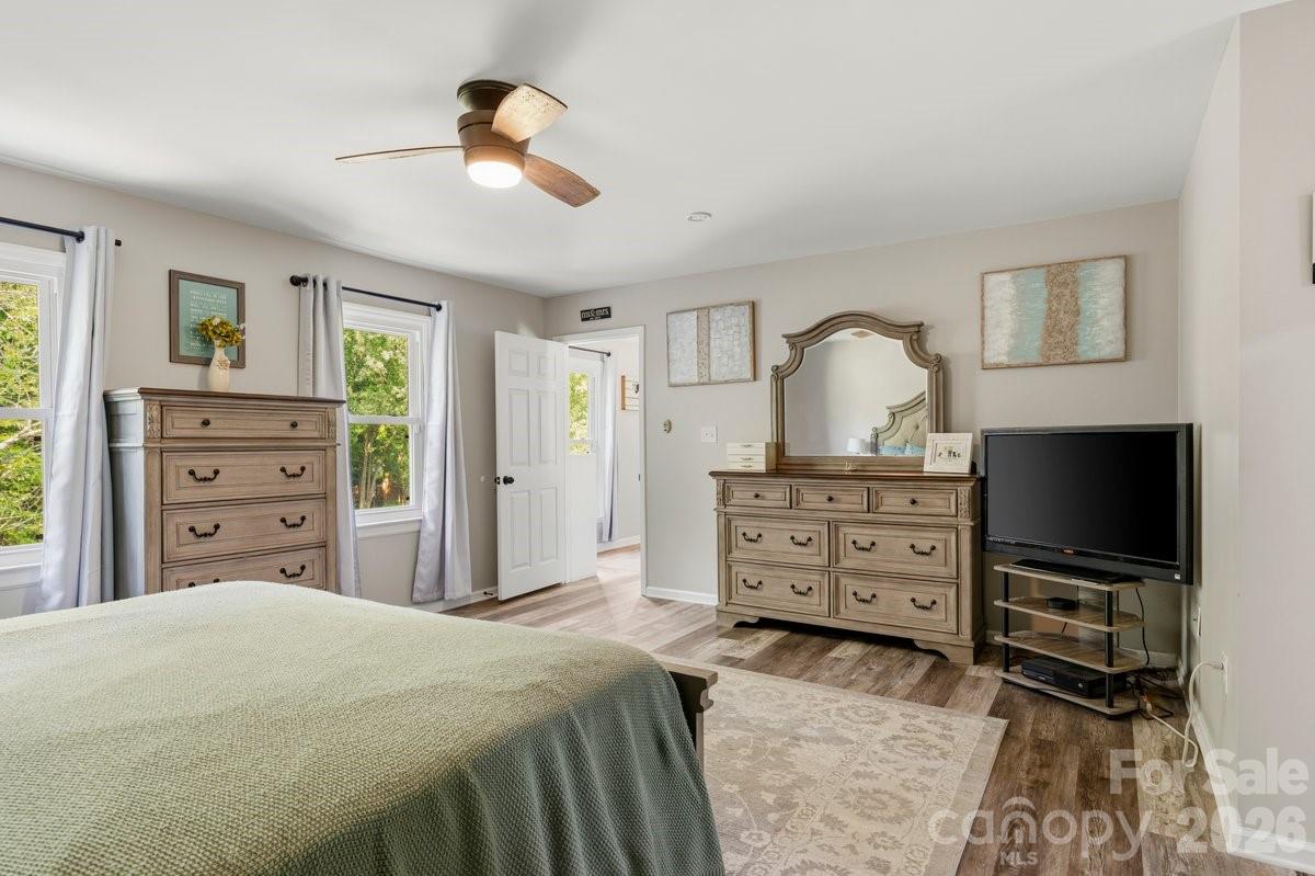 1171 37th Avenue Drive Property Photo 10