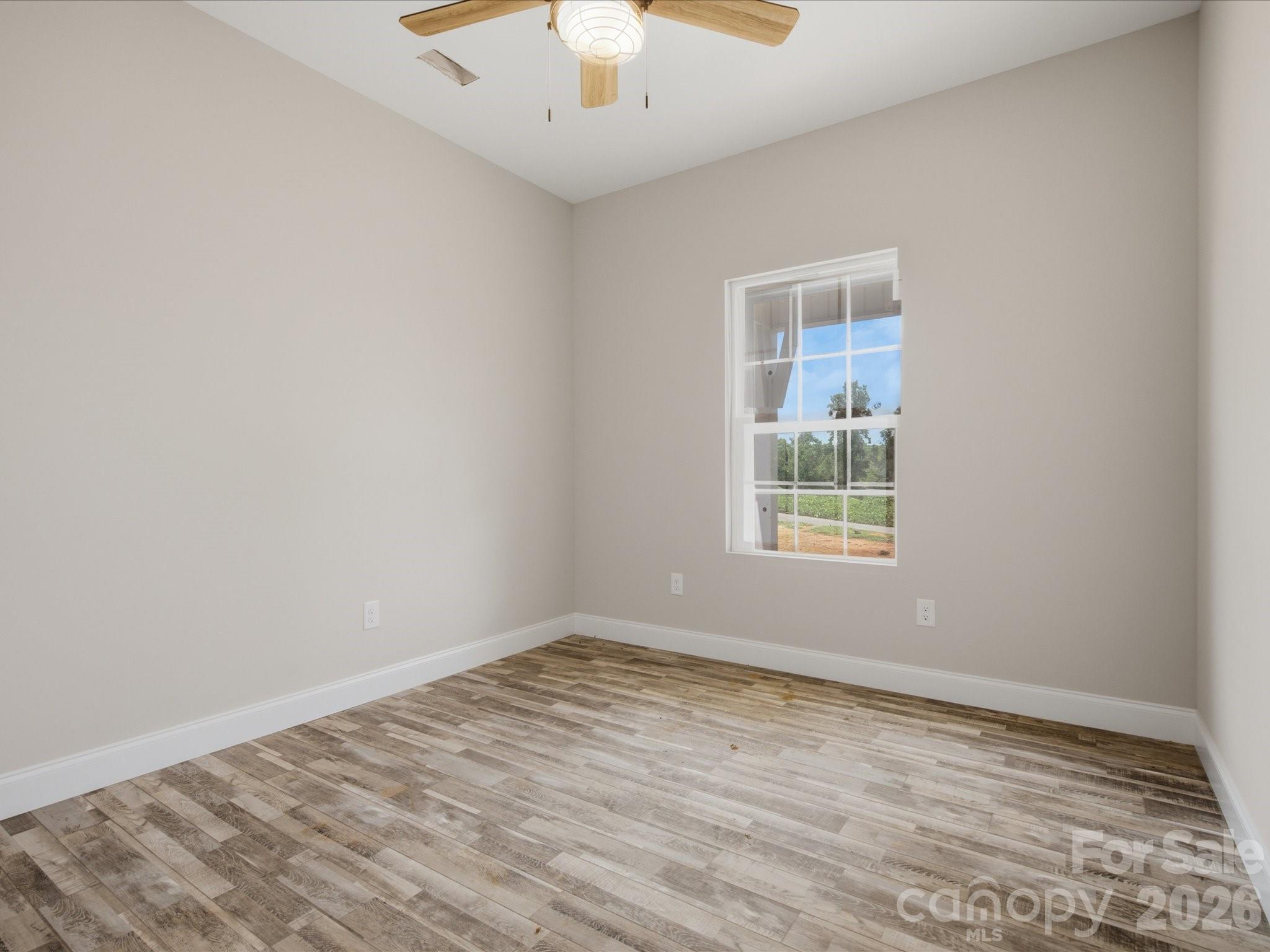 1432 Blackbird Drive Property Photo 27