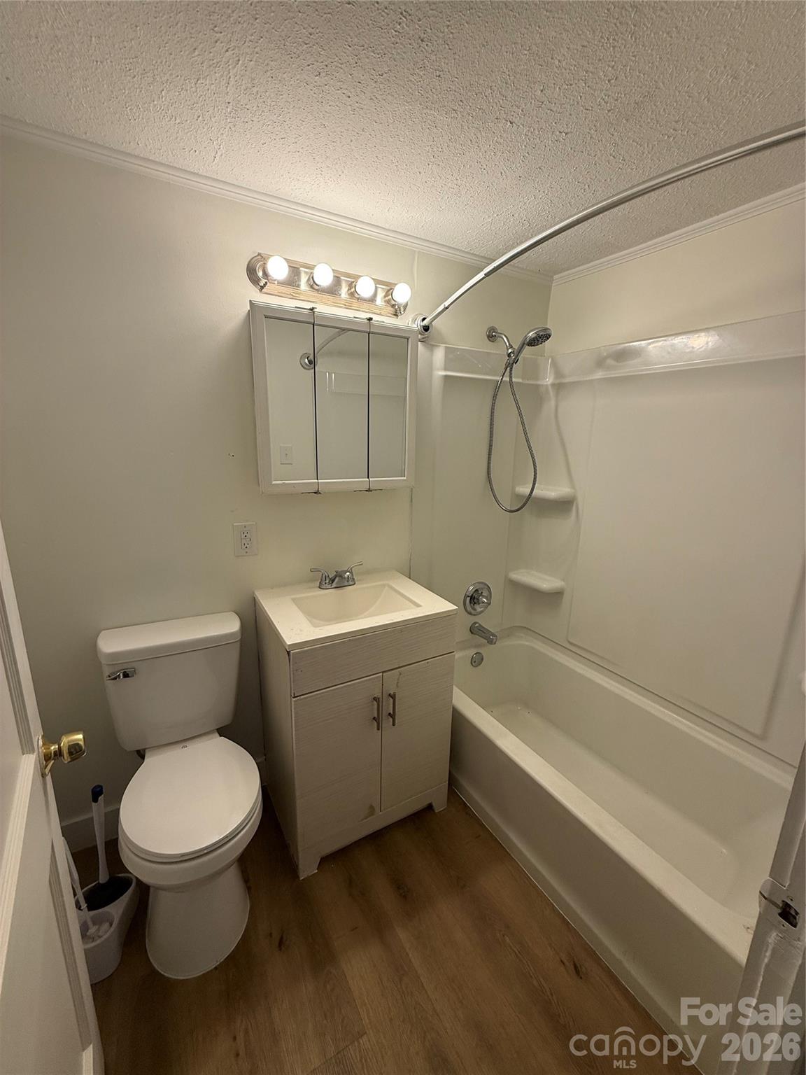 276 Kathy Street Property Photo 15