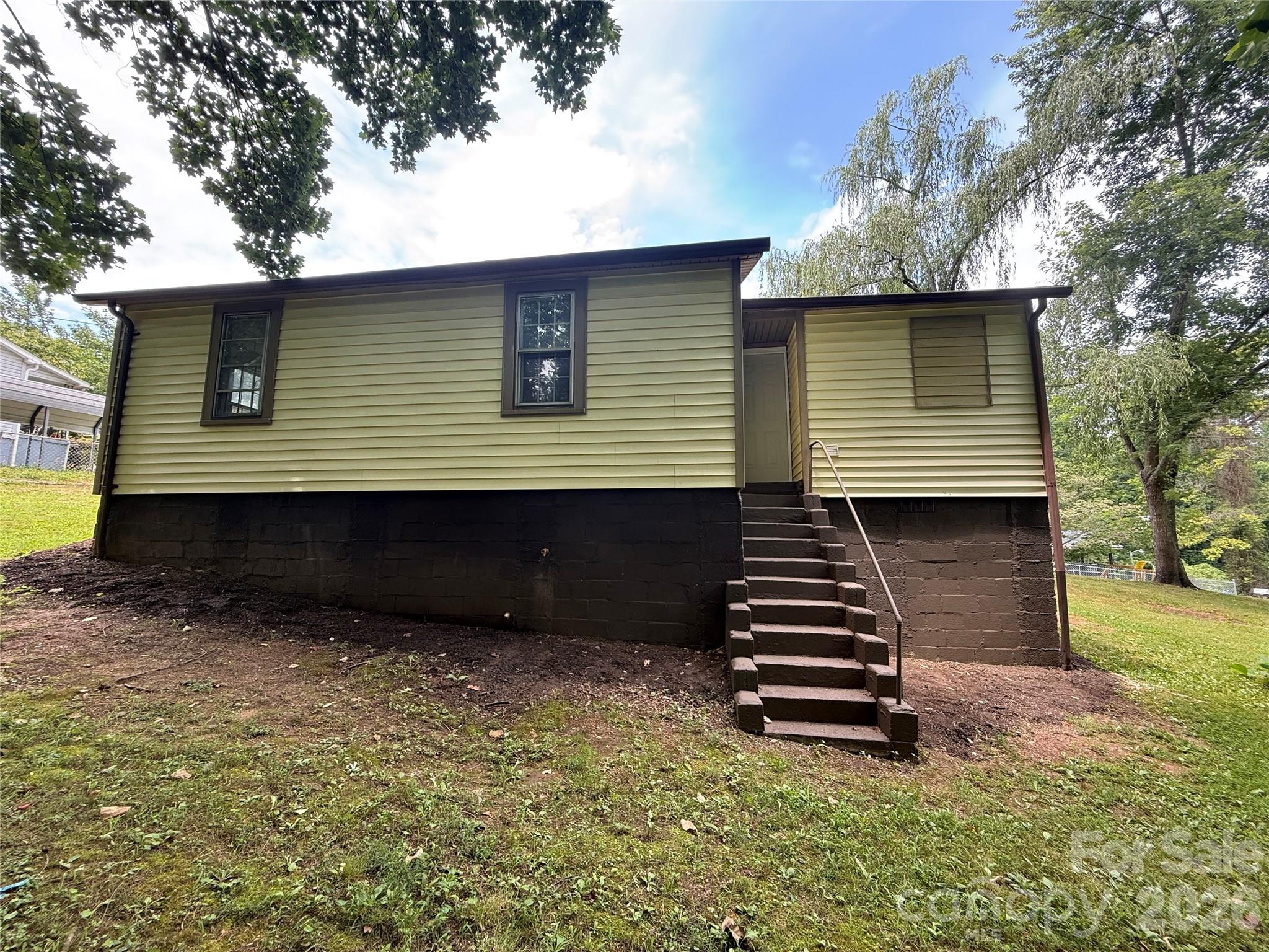 276 Kathy Street Property Photo 21