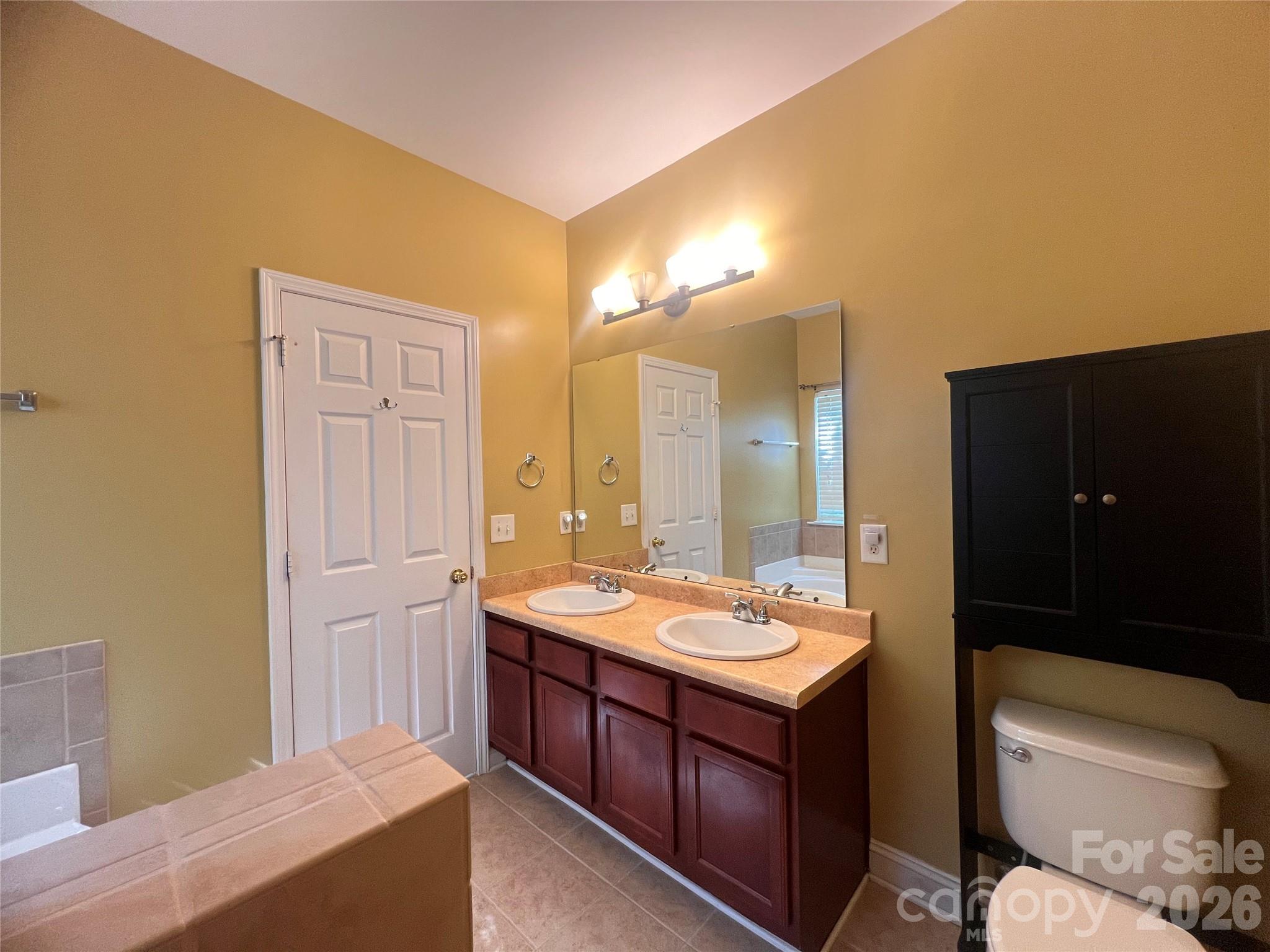 327 Annaberg Lane Property Photo 9