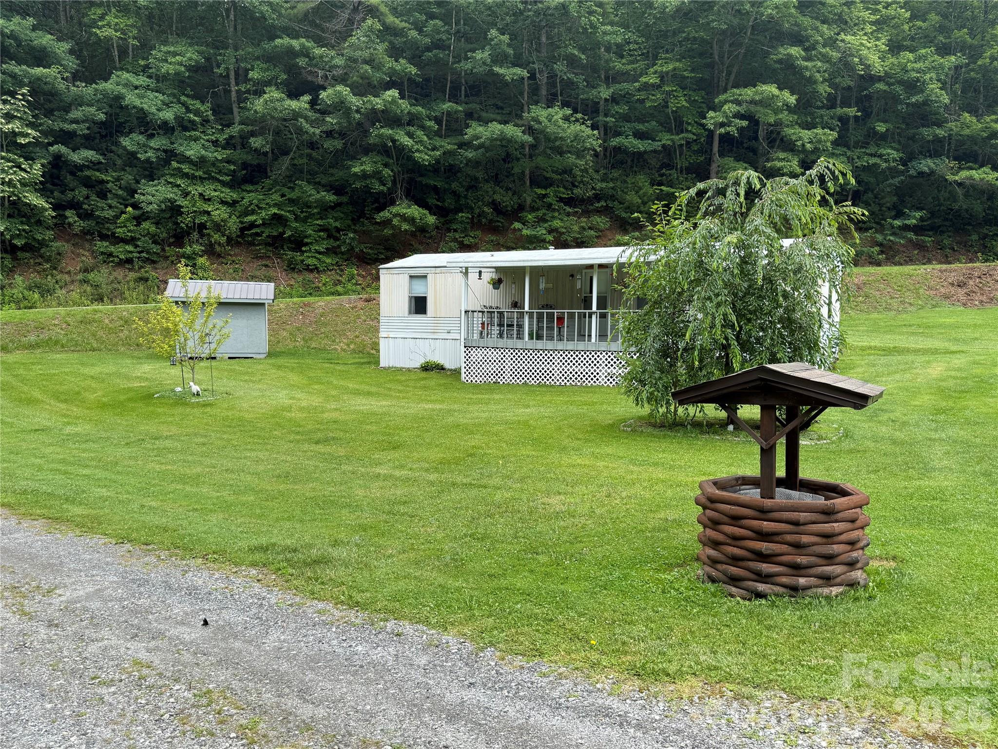 4126 & 4128 Pumpkintown Road Property Photo 7