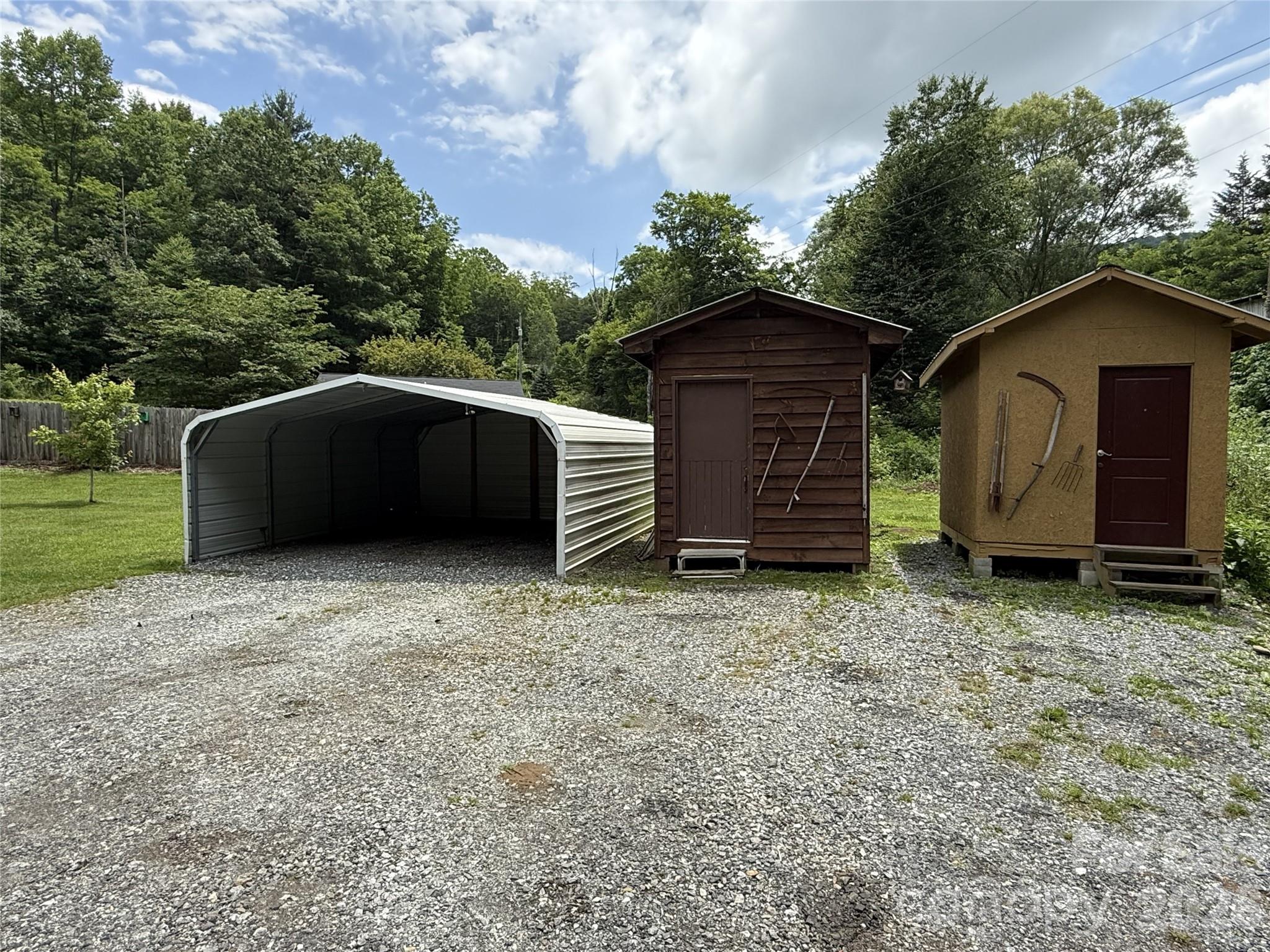 4126 & 4128 Pumpkintown Road Property Photo 29