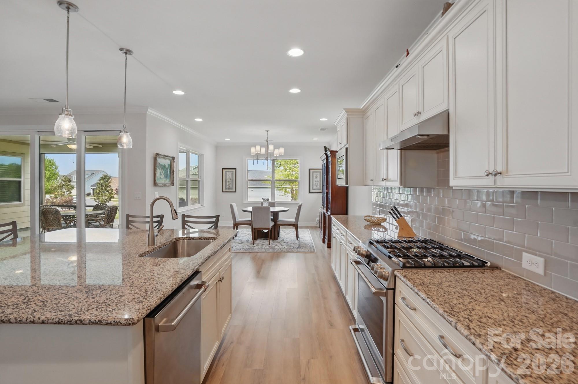 5247 Looking Glass Trail Property Photo 10