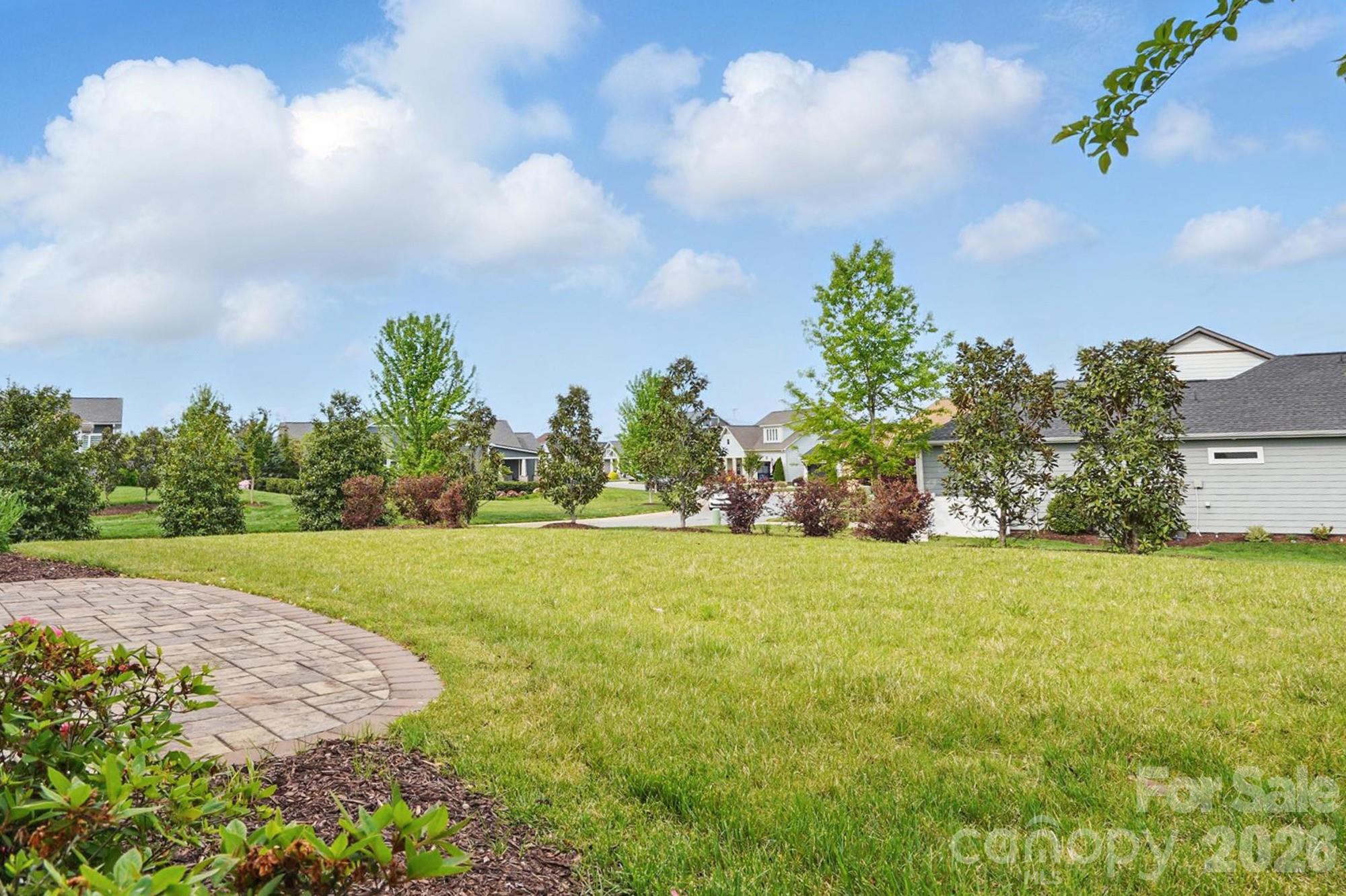 5247 Looking Glass Trail Property Photo 28
