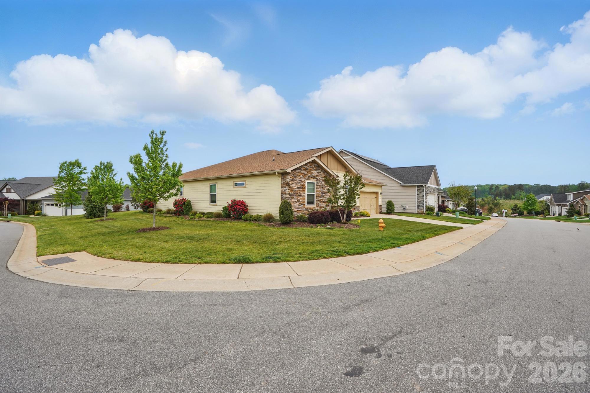 5247 Looking Glass Trail Property Photo 33