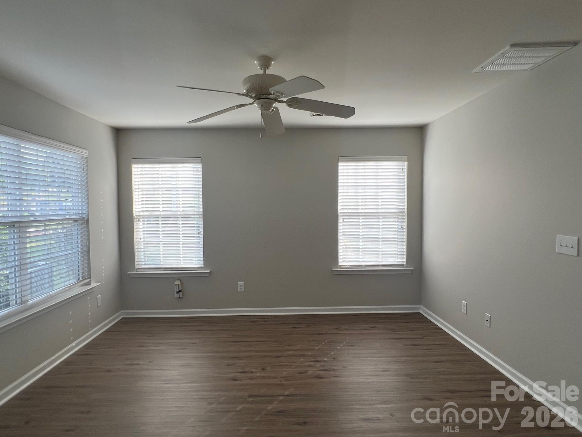 18429 Streamline Court Property Photo 10