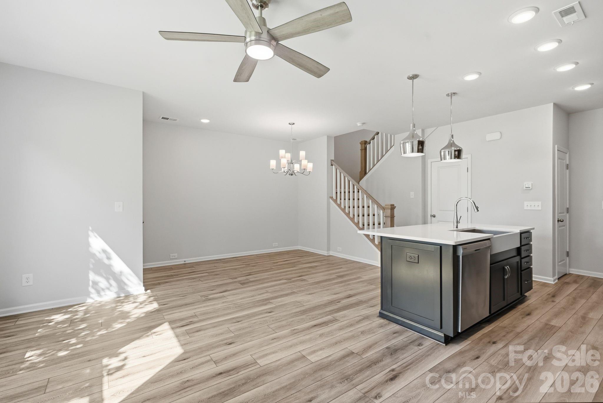 1450 Winding Stream Road Property Photo 10