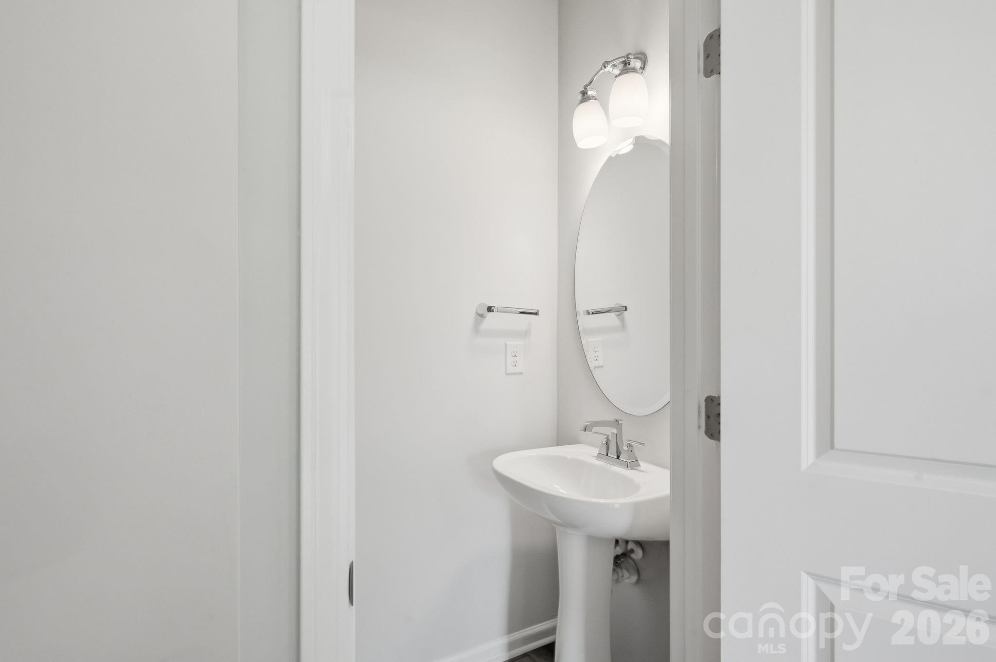 1450 Winding Stream Road Property Photo 12