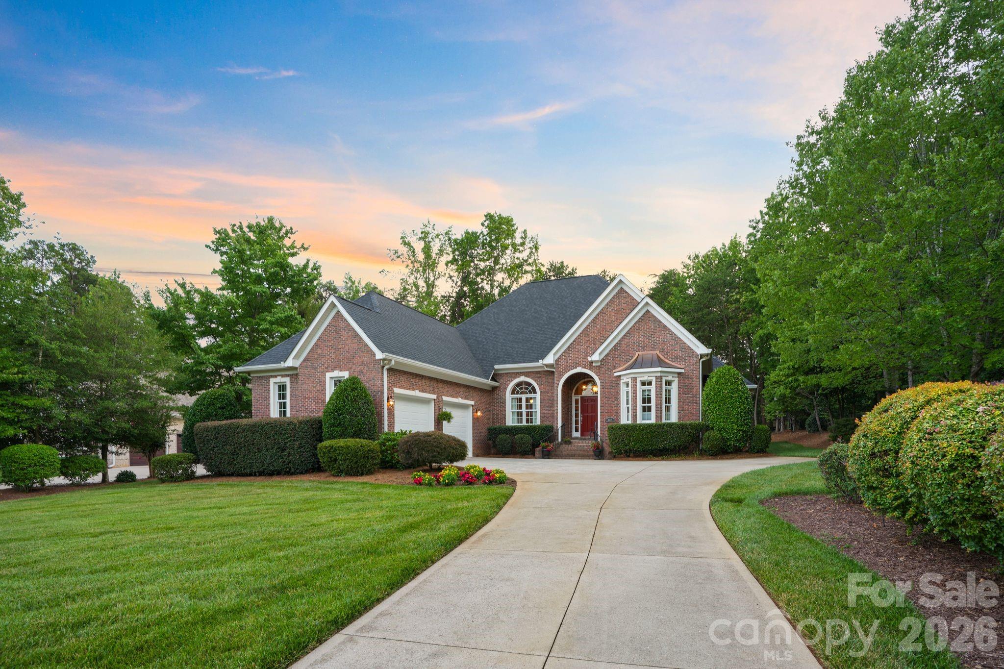 4325 Artesian Cove Court Property Photo 3