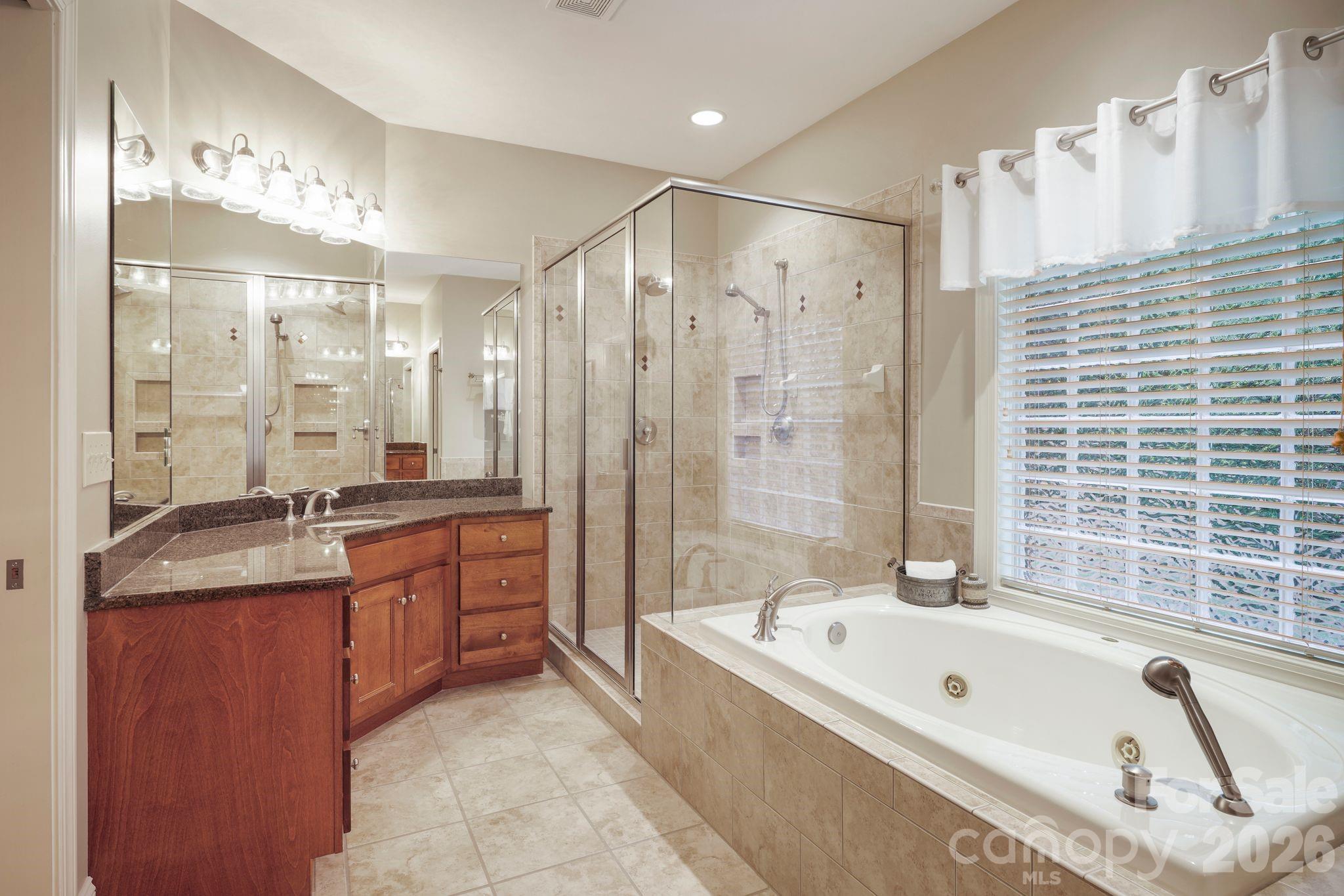 4325 Artesian Cove Court Property Photo 26